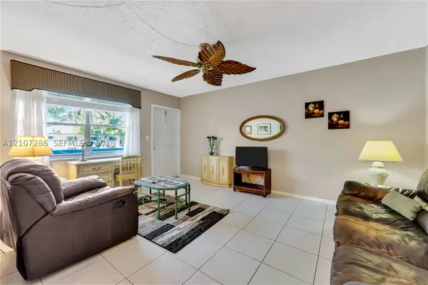 2458 Polk St #206, Hollywood, FL 33020