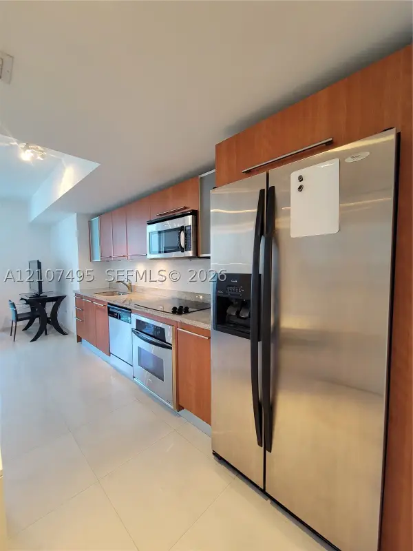 185 SW 7th St #2806, Miami, FL 33130
