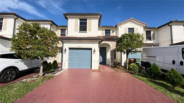 10819 W 33rd Ln, Hialeah, FL 33018