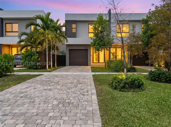 307 SW 10th St, Fort Lauderdale, FL 33315