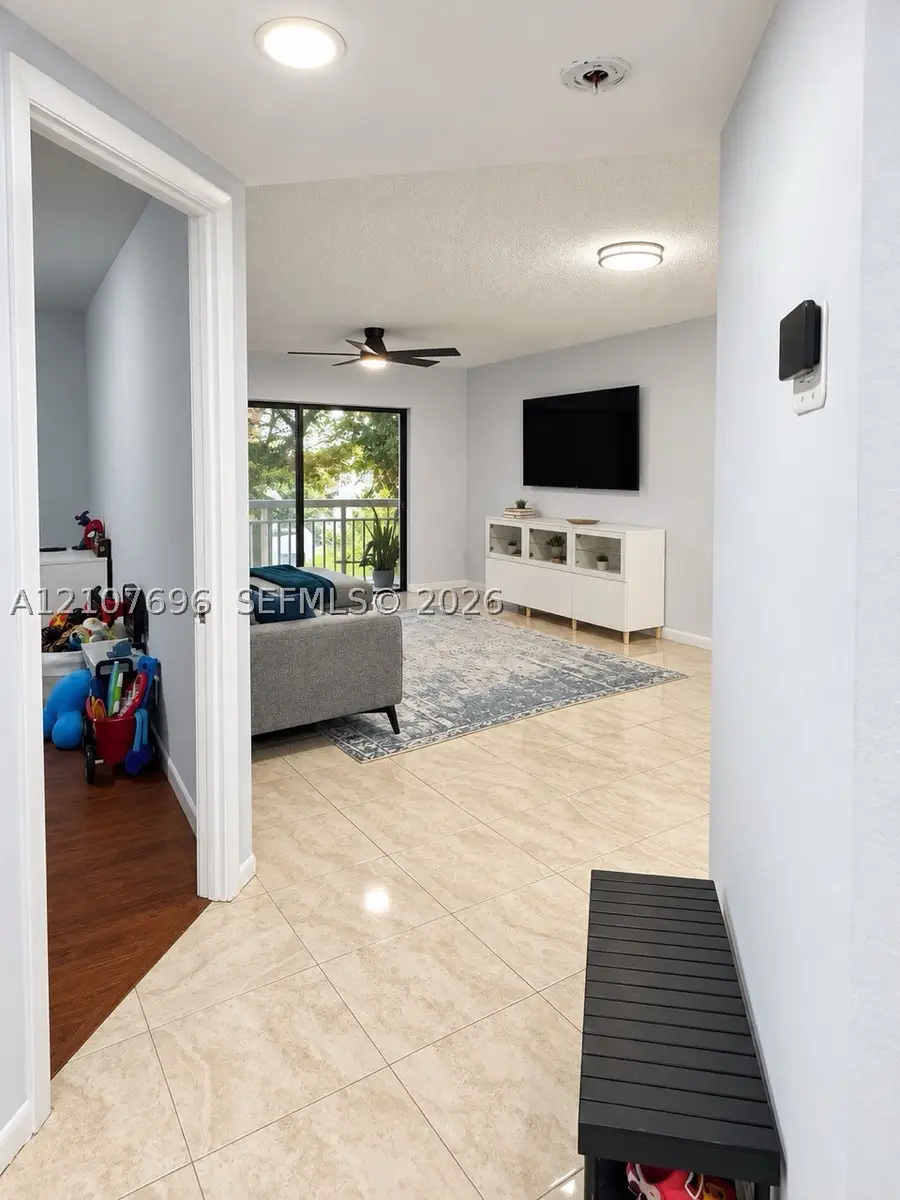 8290 Lake Dr #418, Doral, FL 33166 - #3
