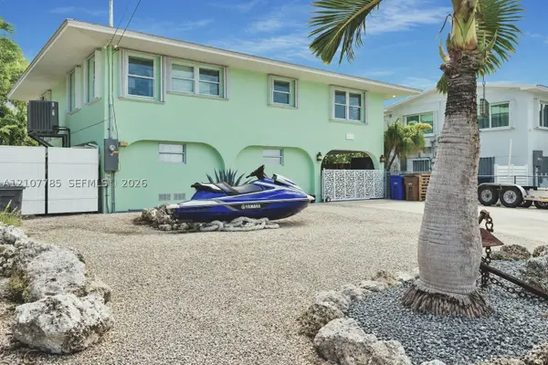 2110 Dolphin Dr., Marathon, FL 33050