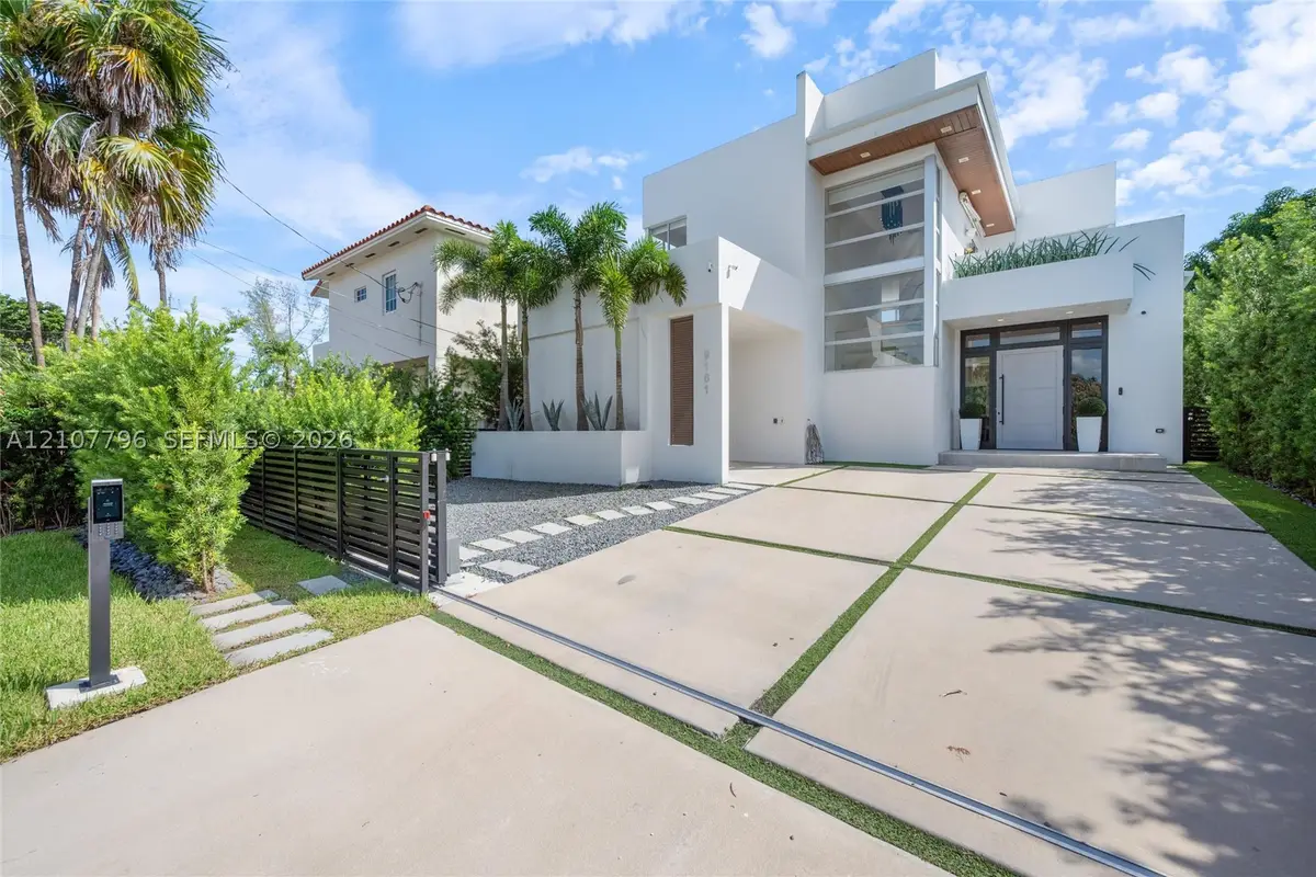 9181 Carlyle Ave, Surfside, FL 33154 - #1