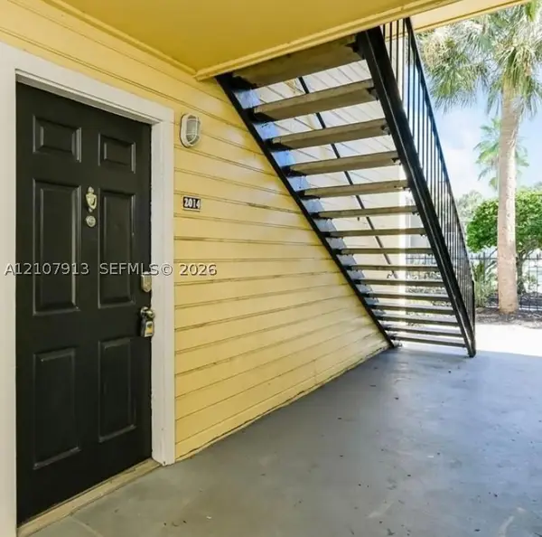 1055 S Hiawassee Rd #2014, Orlando, FL 32835