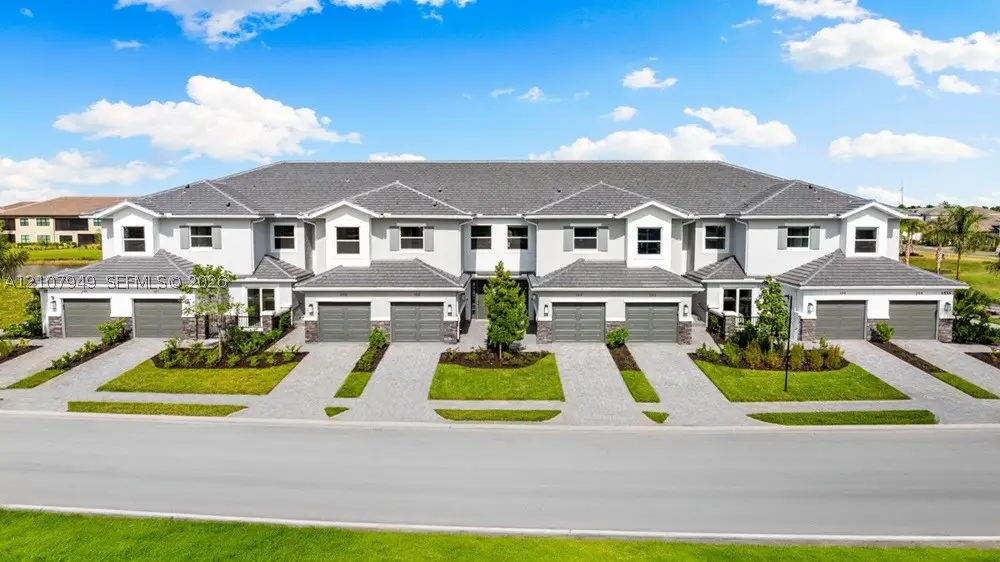 15352 Giardino Dr Unit 202, Naples, FL 34114 - #1