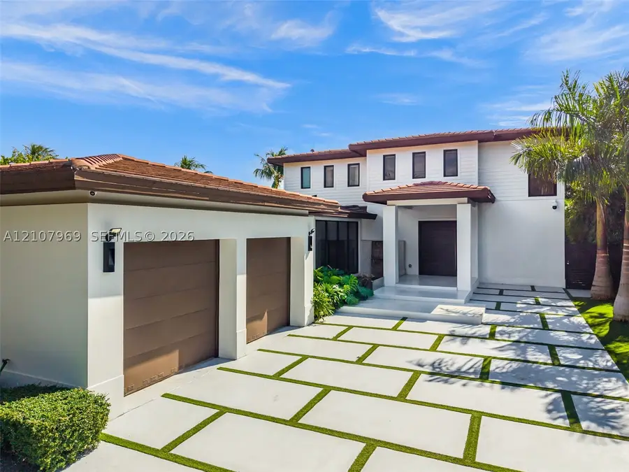 710 S Shore Dr, Miami Beach, FL 33141 - #2
