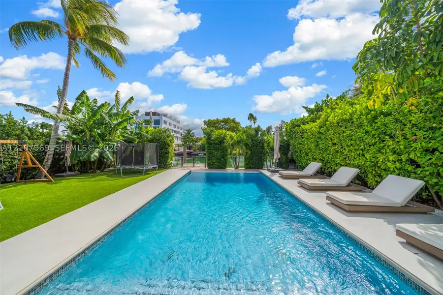 710 S Shore Dr, Miami Beach, FL 33141 - #3