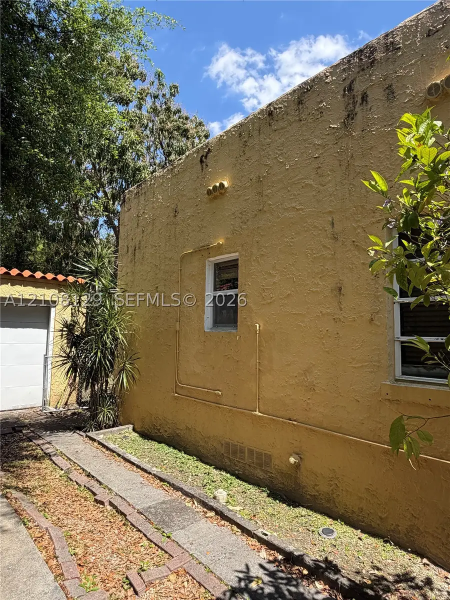 1209 Mariana Ave, Coral Gables, FL 33134 - #3