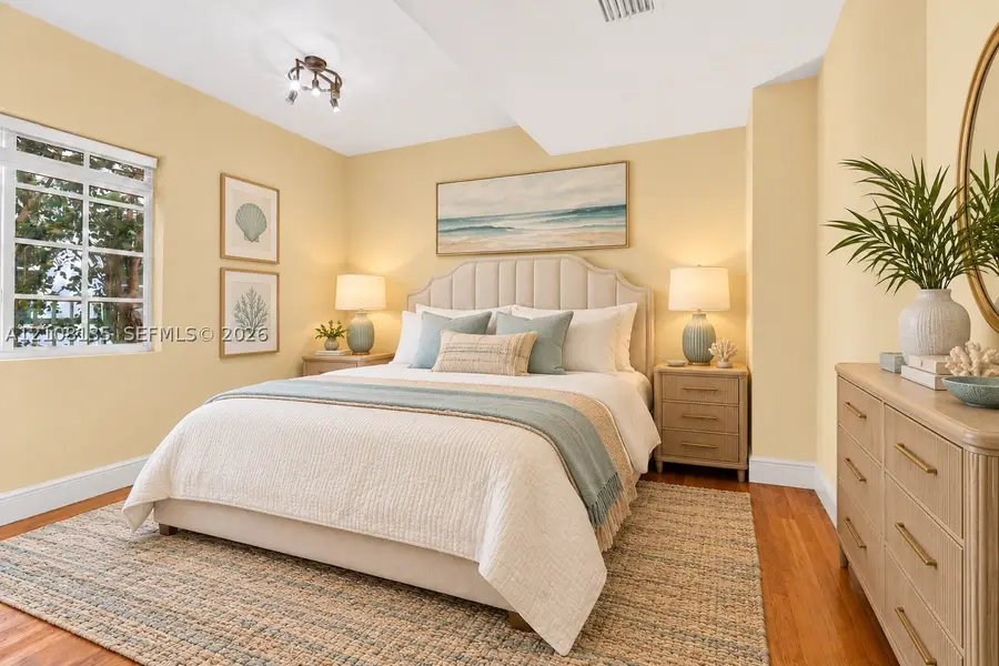 1219 Meridian Ave #2, Miami Beach, FL 33139 - #3