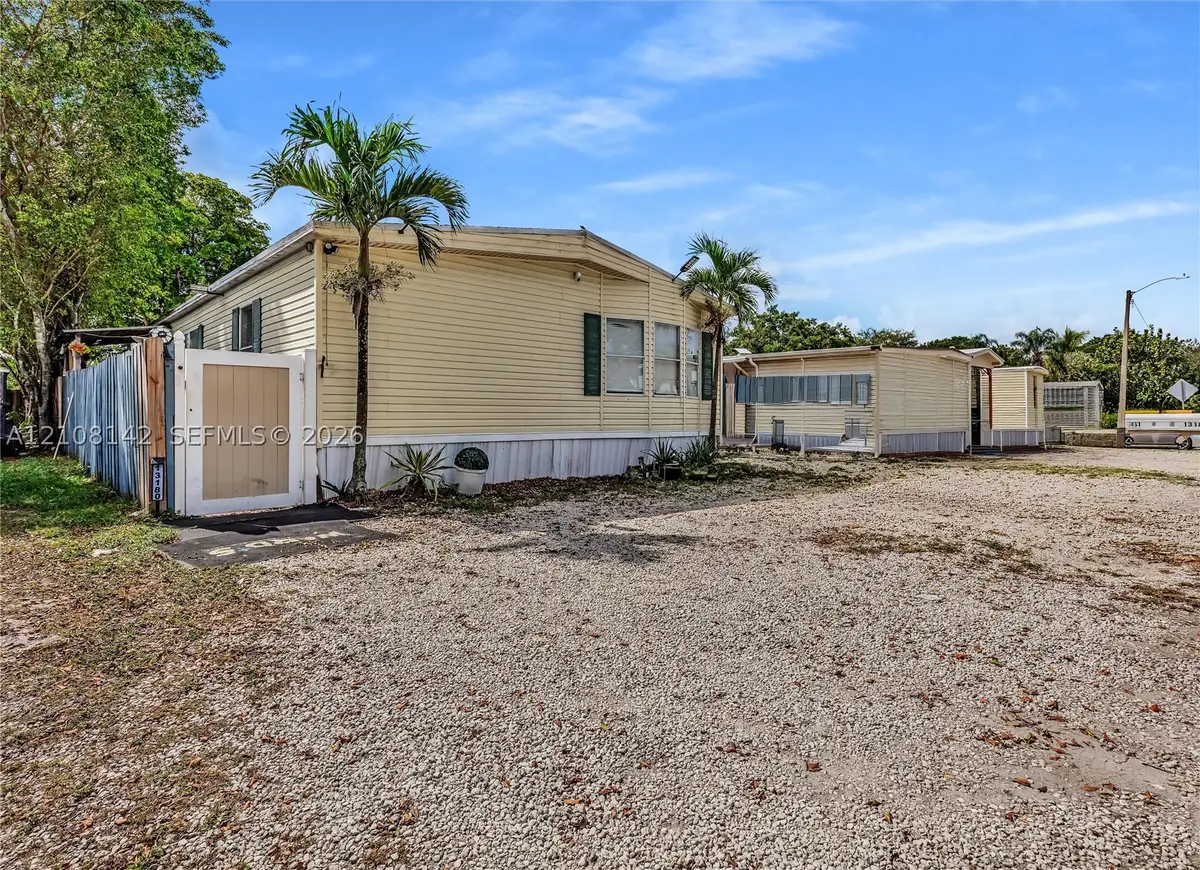13180 SW 8th St, Davie, FL 33325 - #1