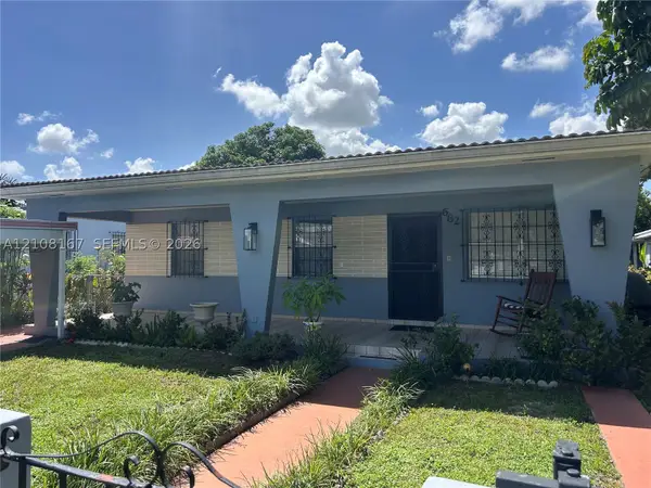 682 W 37th St, Hialeah, FL 33012