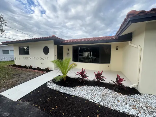 1109 SE 10th St, Deerfield Beach, FL 33441