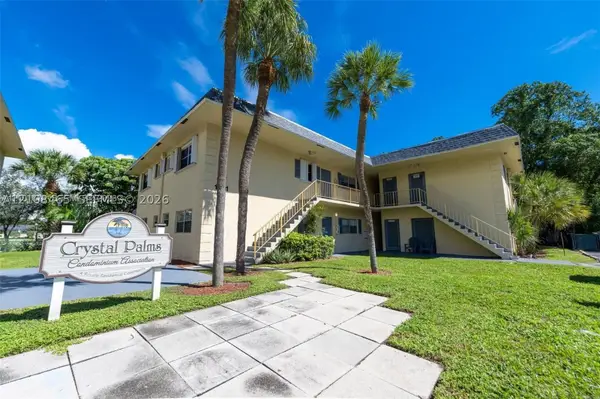 1401 NW 45th St #4, Deerfield Beach, FL 33064