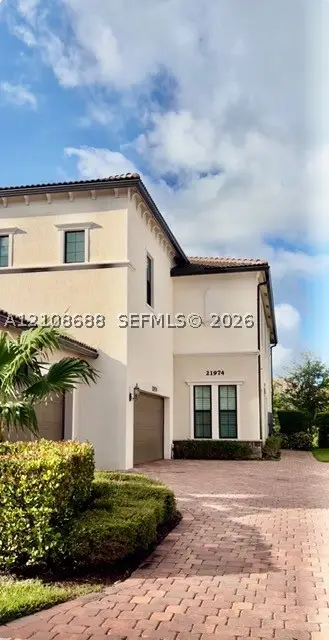 21974 Canadensis Circle #unit 102, Boca Raton, FL 33428