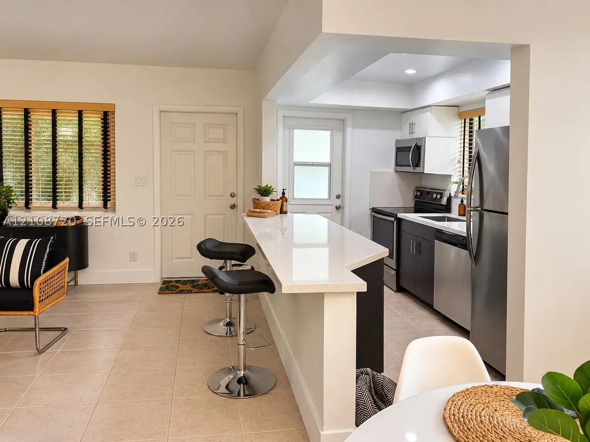 2404 NE 33rd Ave #3, Fort Lauderdale, FL 33305 - #1