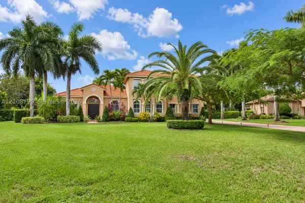 3173 SW 141st Ter, Davie, FL 33330