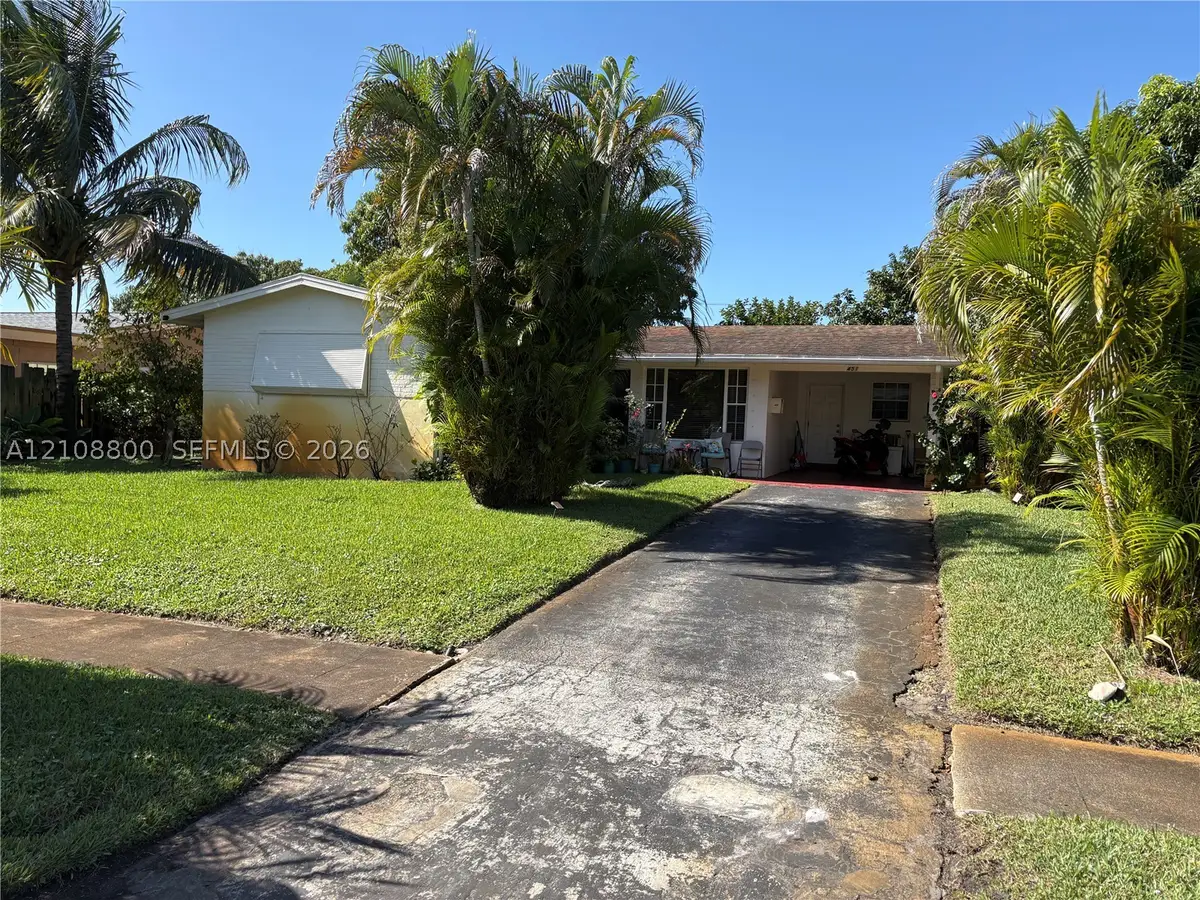 451 SW 30th Ave, Fort Lauderdale, FL 33312 - #1