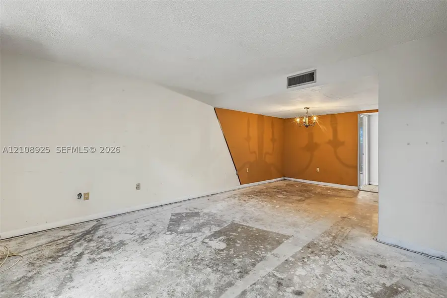 10840 N Kendall Dr #W1, Miami, FL 33176 - #3