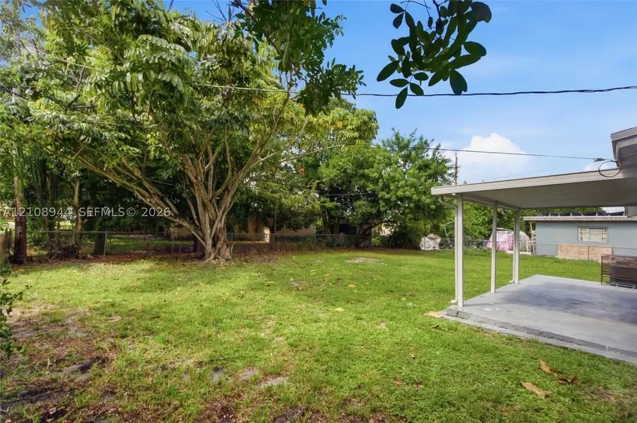 1450 NW 175th St, Miami Gardens, FL 33169 - #2