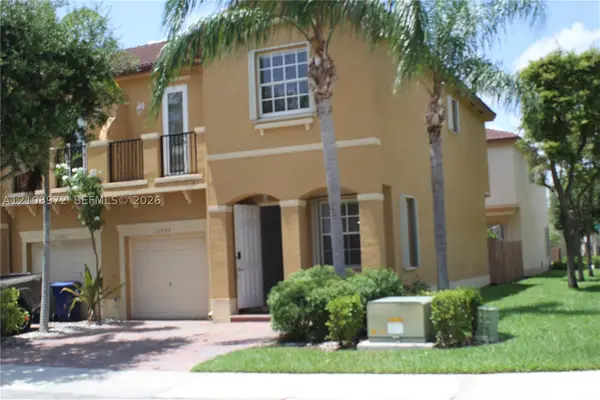 12989 SW 135th Ter, Miami, FL 33186