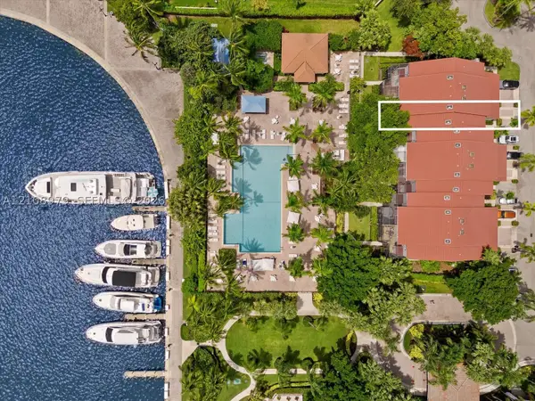 3602 Yacht Club Dr #405, Aventura, FL 33180