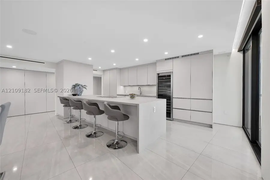 9 Island Ave #714, Miami Beach, FL 33139 - #3