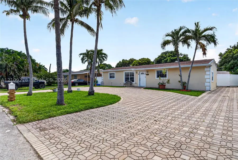 3550 Hunt Rd, Palm Springs, FL 33461 - #2