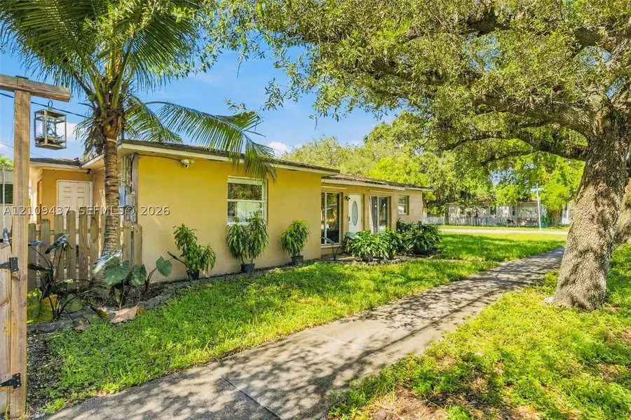 910 S 28th Ave, Hollywood, FL 33020 - #3