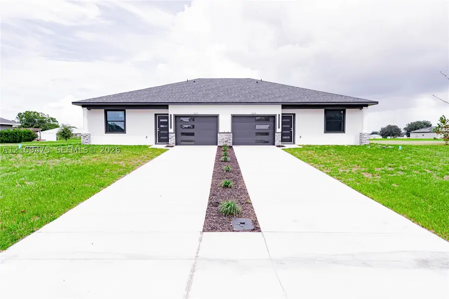 8269-8271 Cozumel, Sebring, FL 33876 - #2