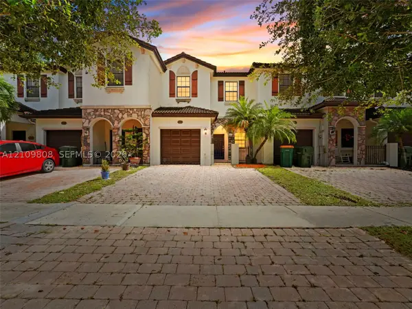 353 NE 37th Pl, Homestead, FL 33033