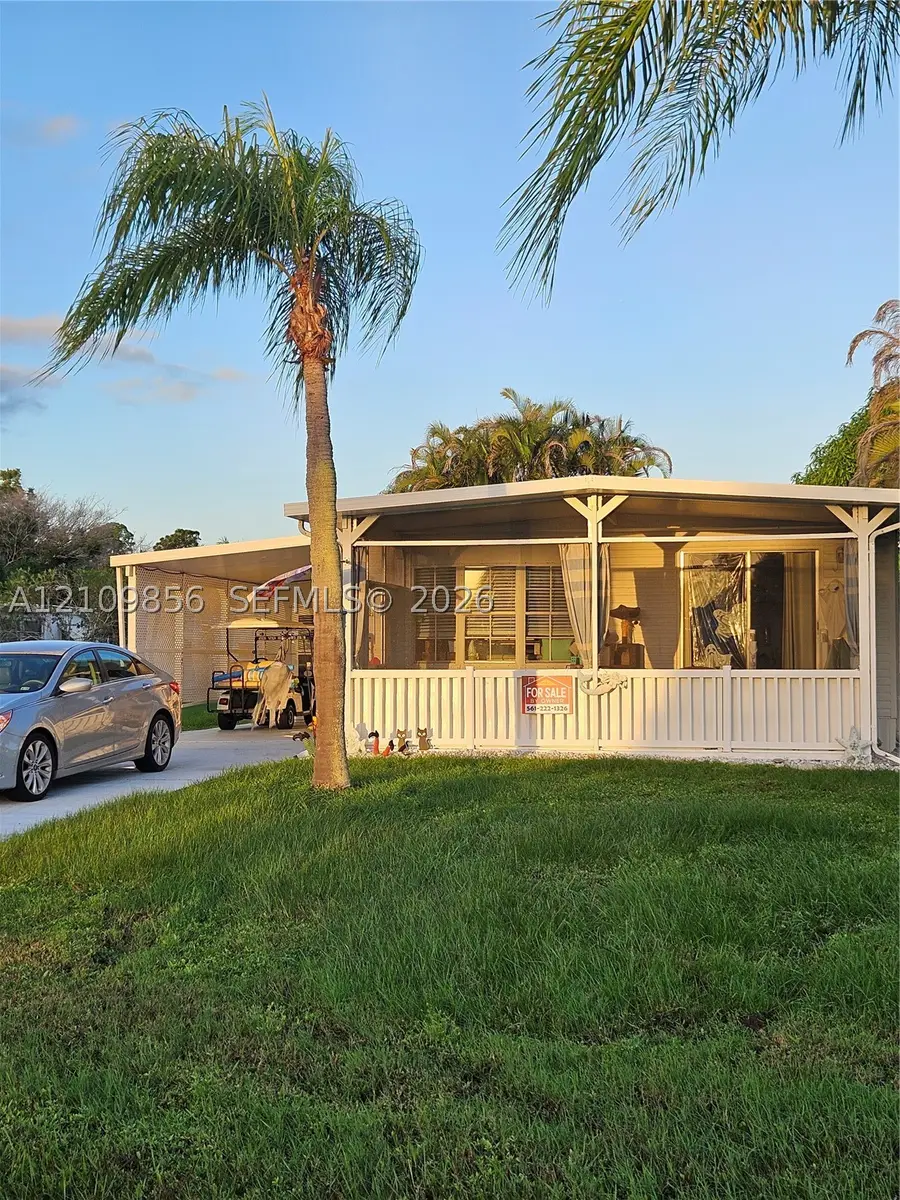 8 La Mesa, Port Saint Lucie, FL 34952 - #2