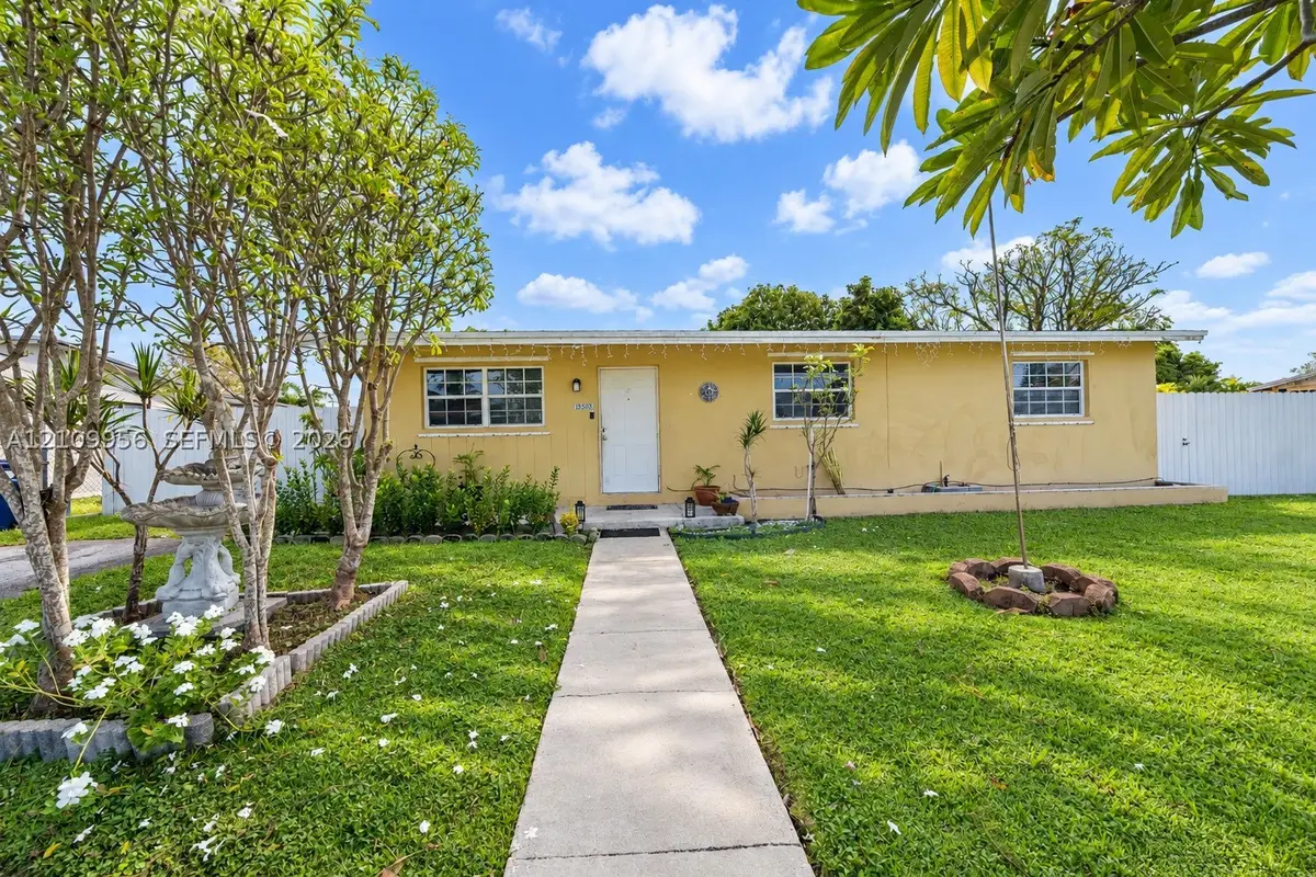 19503 SW 114th Pl, Miami, FL 33157 - #1
