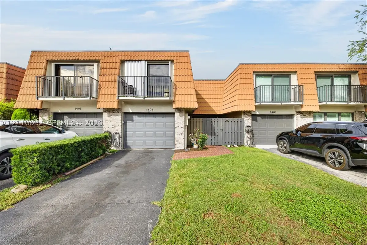 1403 SW 110th Way, Davie, FL 33324 - #1