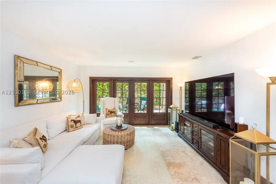 3621 Viscaya Ct, Coral Gables, FL 33134 - #3