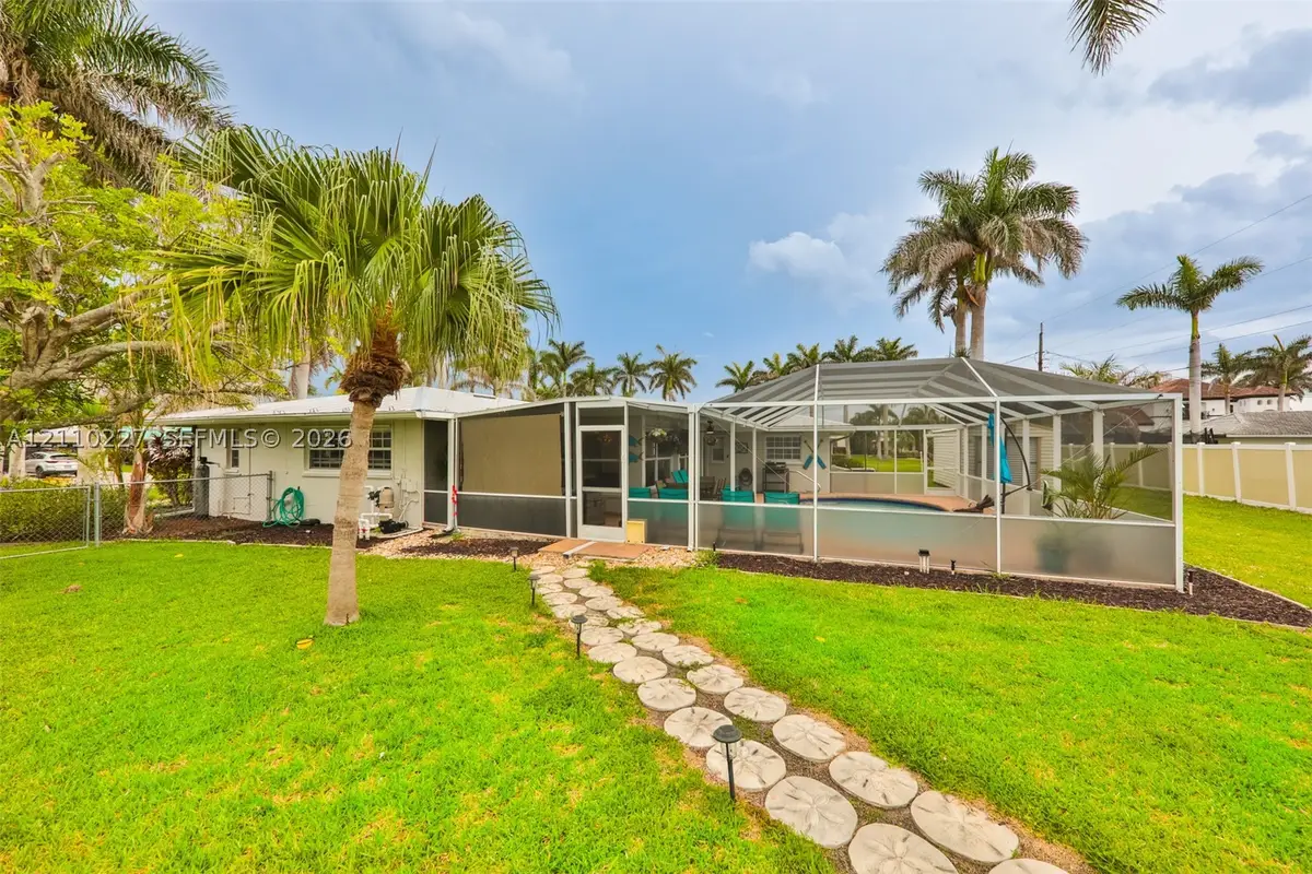 450 Bayshore Dr, Cape Coral, FL 33904 - #1