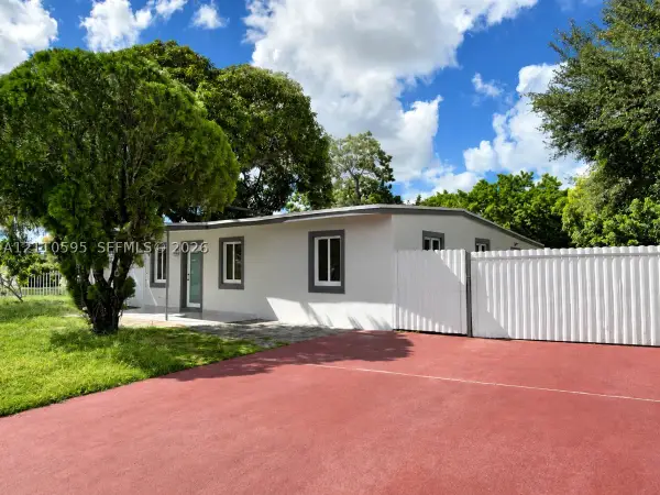 2125 NW 158th St, Miami Gardens, FL 33054
