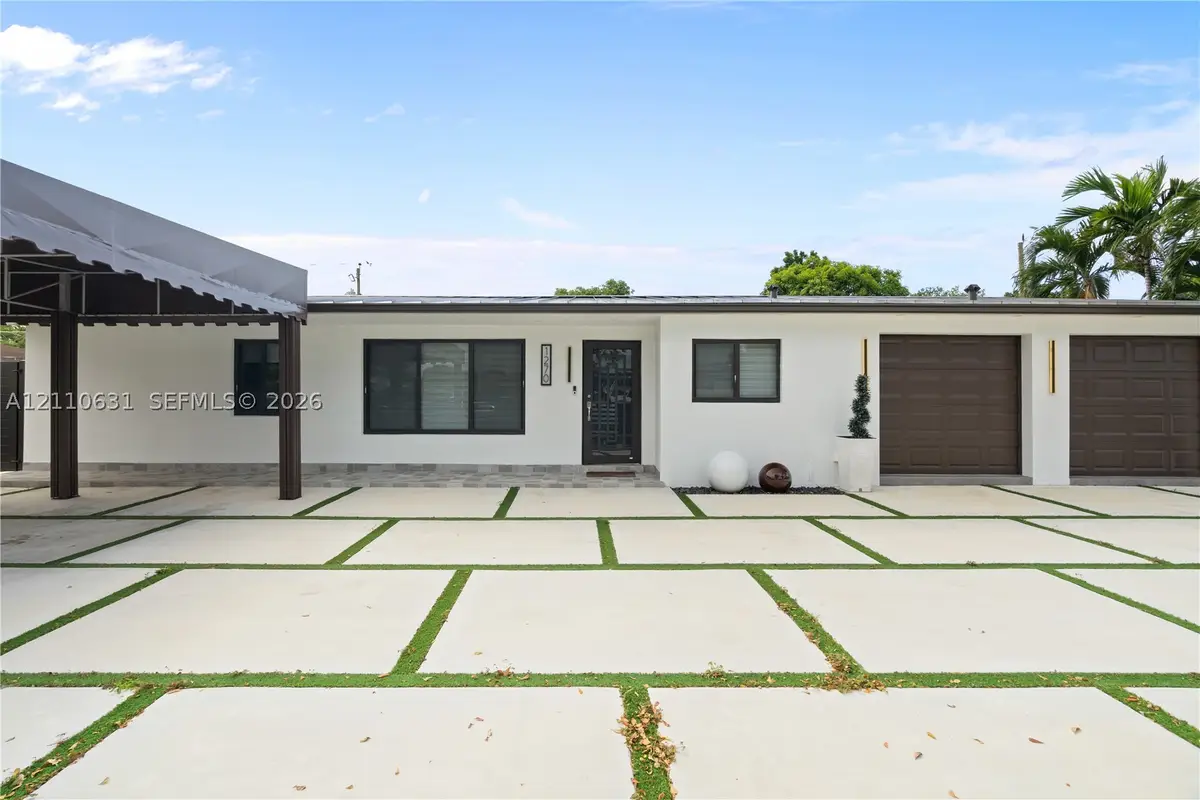 1270 W 64th Ter, Hialeah, FL 33012 - #1