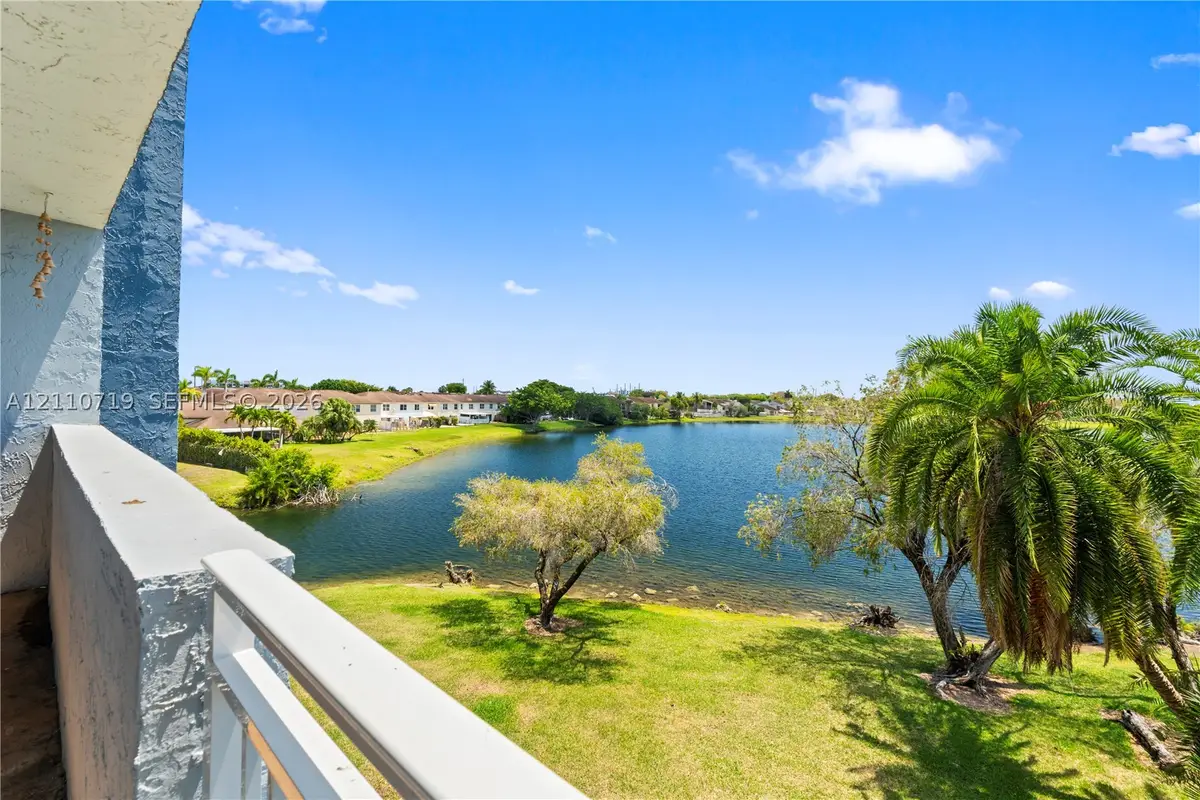 9375 Fontainebleau Blvd #L314, Miami, FL 33172 - #1