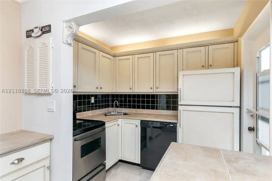 3121 S Ocean Dr #209, Hallandale Beach, FL 33009 - #2