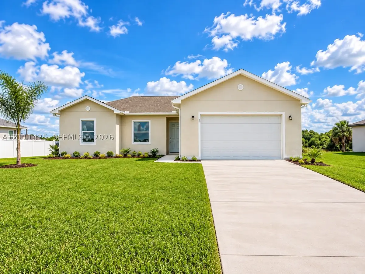 1109 Kraft St., Port Labelle, FL 33935 - #1