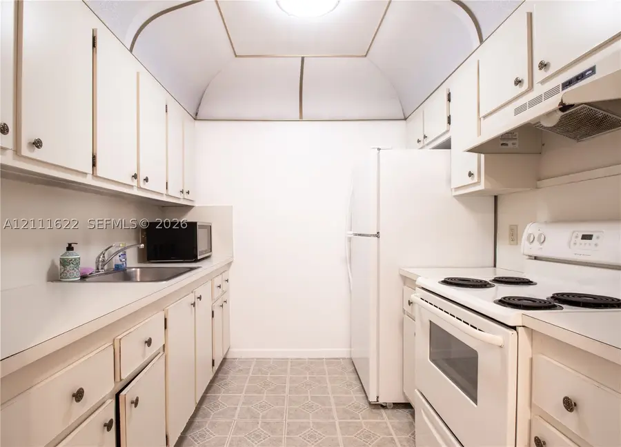 13450 SW 3rd St #310D, Pembroke Pines, FL 33027 - #3