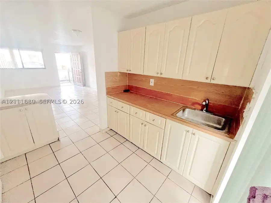 2740 W 63rd St #104, Hialeah, FL 33016 - #3