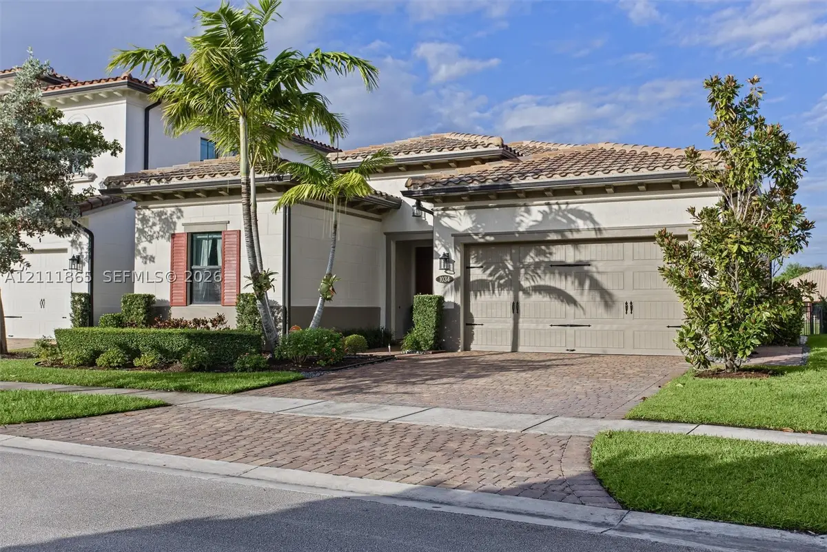1034 SW 113th Ave, Pembroke Pines, FL 33025 - #1