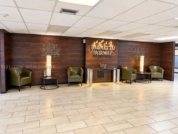 15888 SW 95th Ave #307, Miami, FL 33157