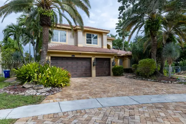 18501 SW 44th St, Miramar, FL 33029