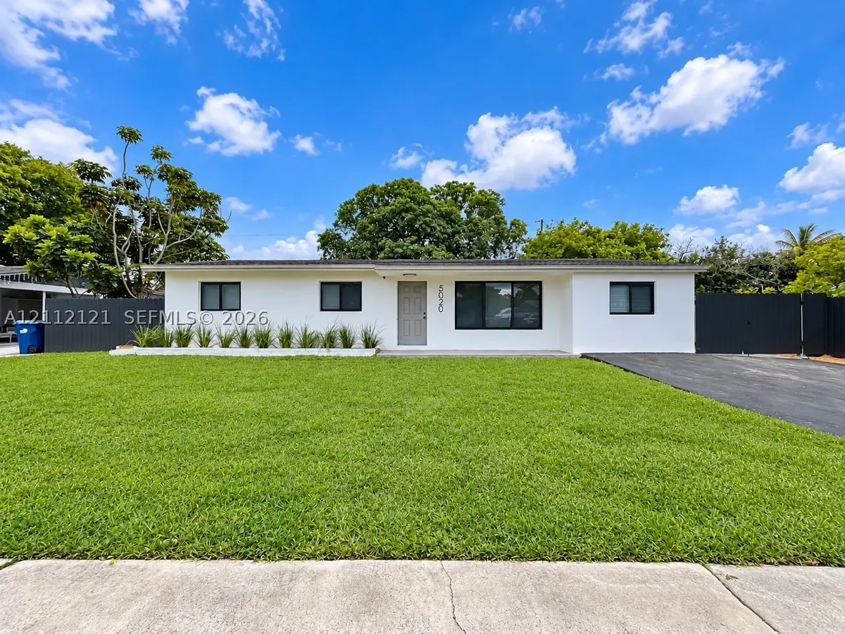 5020 NW 182nd St, Miami Gardens, FL 33055 - #1