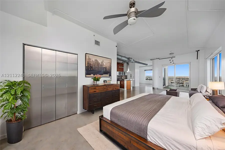 10 SW South River Dr #PHI15, Miami, FL 33130 - #2