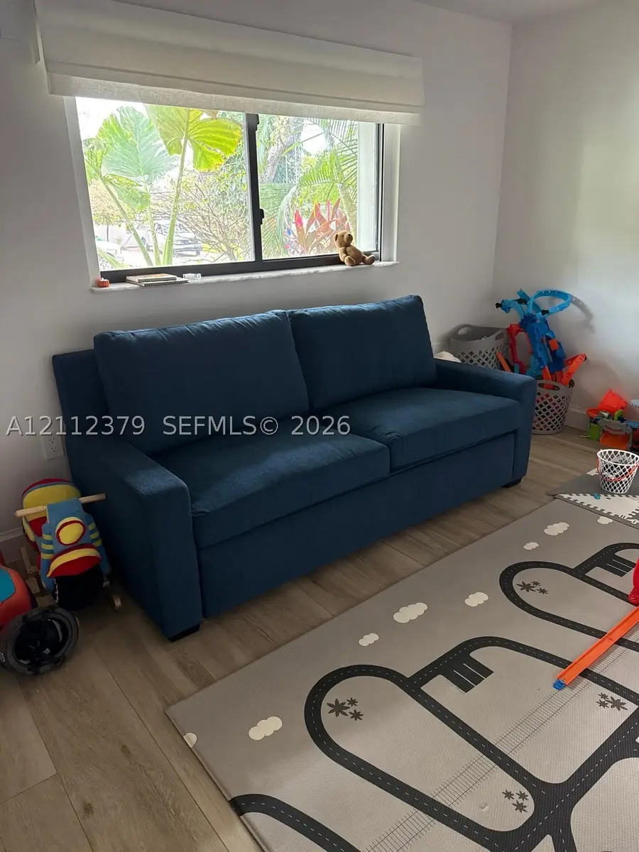 19600 NE 18th Pl, Miami, FL 33179 - #3