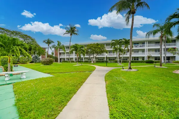 2455 NE 51st St #E114, Fort Lauderdale, FL 33308