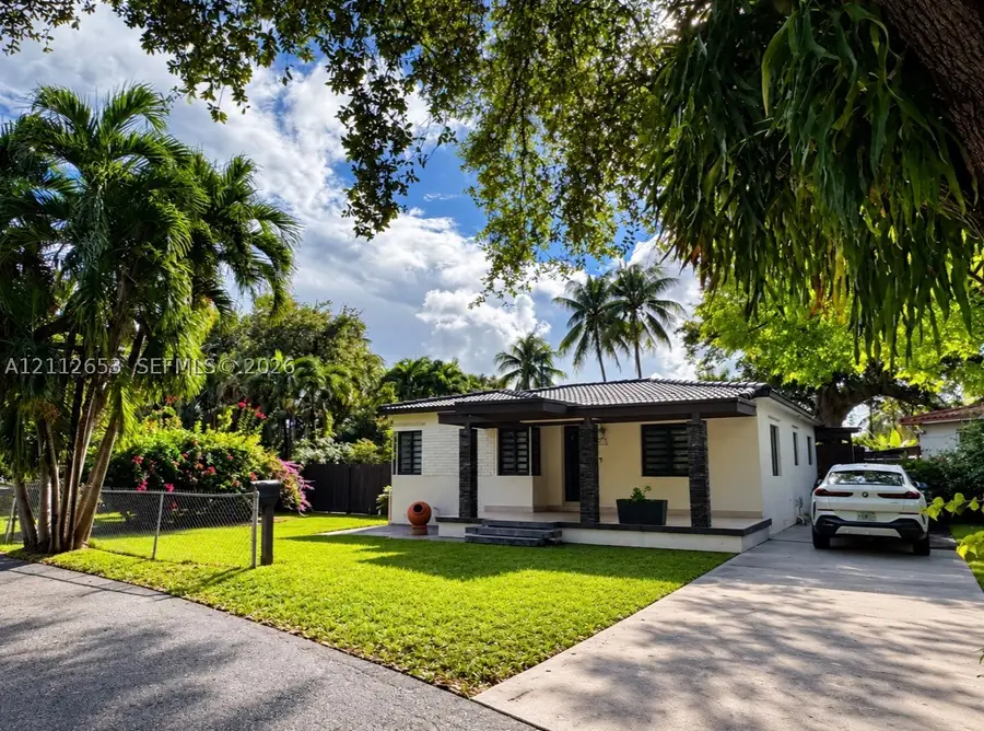 2040 NW 14th St, Miami, FL 33125 - #3